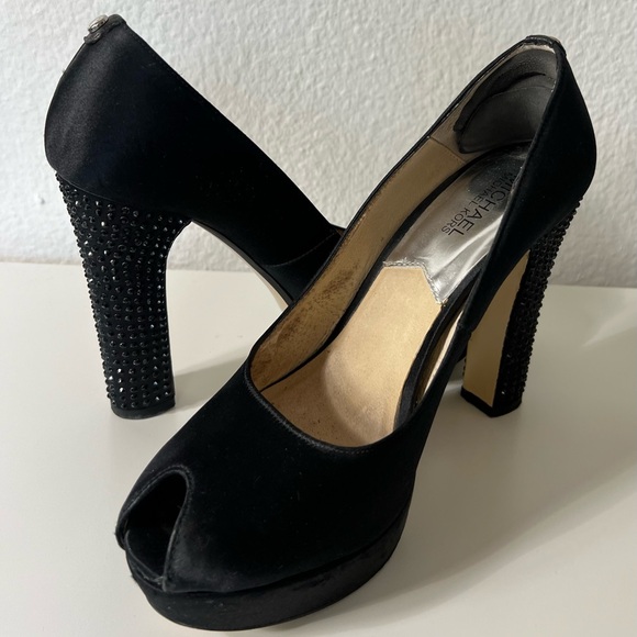 8.5 Michael Kors Satin Rhinestone Studded Heel Woman's Peep Toe Black Shoe Pumps - Picture 12 of 12